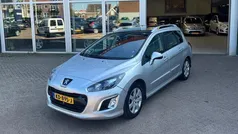 Grijs, metallic lak Gebruikt 2013 Peugeot 308 Active Stationwagen | € 3.944 (Super prijs)