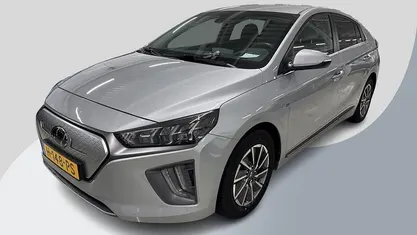 Grijs Occasion 2020 Hyundai Ioniq Comfort Hatchback | € 13.400 (Goede deal)