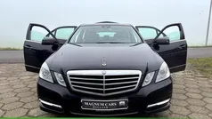 Zwart, metallic lak Gebruikt 2011 Mercedes E220 Avantgarde Sedan | € 5.990 (Super prijs)