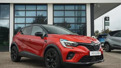 Rood metallic Occasion 2022 Renault Captur Rive Gauche SUV | € 24.900 (Eerlijke prijs)