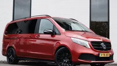 Rood Gebruikt 2023 Mercedes V250 MPV | € 59.950 (Eerlijke prijs)