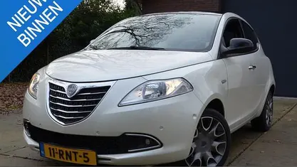 Beige Gebruikt 2011 Lancia Ypsilon Platinum Hatchback | € 5.900 (Eerlijke prijs)