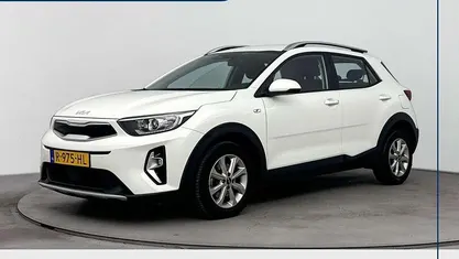 Occasion Kia Stonic 101 PK (74 kW) 2022 Wit SUV
