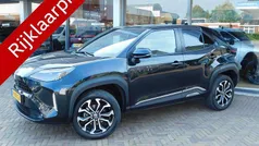 Zwart Gebruikt 2022 Toyota Yaris Cross Edition SUV | € 28.400 (Eerlijke prijs)