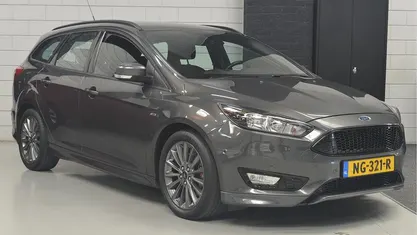 Occasion Ford Focus ST-Line 150 PK (110 kW) 2017 Grijs, metallic lak Stationwagen