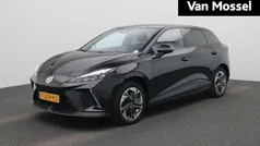 Zwart Gebruikt 2023 MG MG4 EV Luxury Hatchback | € 23.995 (Eerlijke prijs)