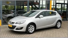 Gebruikt 2015 Opel Astra Hatchback | € 7.995 (Eerlijke prijs)