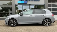 Grijs Gebruikt 2024 VW Golf VIII R-line Hatchback | € 35.750 (Eerlijke prijs)