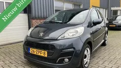 Grijs, metallic lak Gebruikt 2013 Peugeot 107 Active Hatchback | € 3.649 (Eerlijke prijs)