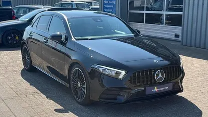 Occasion 2022 Mercedes A180 AMG Hatchback | € 29.450 (Eerlijke prijs)