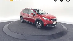 Rood Gebruikt 2017 Peugeot 2008 SUV | € 11.900 (Eerlijke prijs)