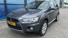 Grijs, metallic lak Gebruikt 2011 Mitsubishi Outlander Edition SUV | € 6.750 (Goede deal)