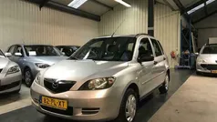 Grijs Gebruikt 2004 Mazda 2 Exclusive MPV | € 2.950 (Eerlijke prijs)