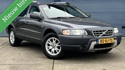 Grijs Gebruikt 2005 Volvo XC70 Summum Stationwagen | € 4.840 (Eerlijke prijs)