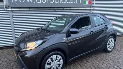Gebruikt 2022 Toyota Aygo X Play SUV | € 15.950 (Goede deal)