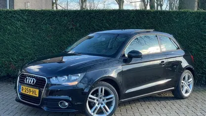 Occasion Audi A1 Attraction 86 PK (63 kW) 2011 Zwart Hatchback
