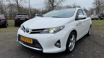 Occasion Toyota Auris Executive 99 PK (72 kW) 2013 Hatchback