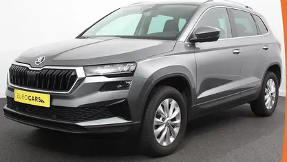 Grijs Gebruikt 2024 Skoda Karoq Ambition SUV | € 31.690 (Goede deal)