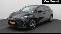 Gebruikt 2023 MG MG4 EV Luxury Hatchback | € 24.495 (Eerlijke prijs)