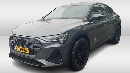 Grijs Gebruikt 2020 Audi e-tron SUV | € 27.550 (Eerlijke prijs)