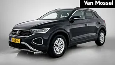 Gebruikt 2022 VW T-Roc Life SUV | € 28.900 (Eerlijke prijs)