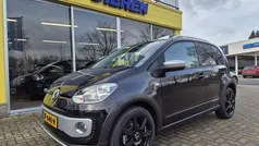 Zwart Gebruikt 2013 VW cross up! Hatchback | € 6.999 (Eerlijke prijs)