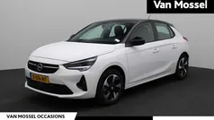 Wit Gebruikt 2023 Opel Corsa-e Hatchback | € 19.440 (Eerlijke prijs)
