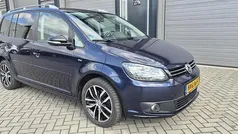 Blauw Gebruikt 2013 VW Touran Highline MPV | € 12.995 (Eerlijke prijs)