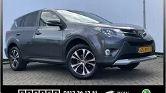 Gebruikt 2015 Toyota RAV4 Style SUV | € 18.700 (Eerlijke prijs)