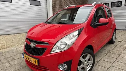Rood Gebruikt 2010 Chevrolet Spark LS Hatchback | € 2.495 (Eerlijke prijs)
