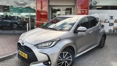 Grijs Gebruikt 2022 Toyota Yaris Hatchback | € 19.900 (Goede deal)