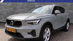 Grijs Gebruikt 2023 Volvo XC40 Core SUV | € 42.694 (Eerlijke prijs)