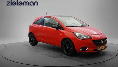 Rood Occasion 2015 Opel Corsa Color Edition Hatchback | € 3.385 (Eerlijke prijs)