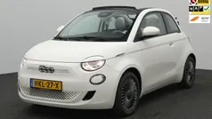 Wit, metallic lak Gebruikt 2022 Fiat 500e Icon Cabriolet | € 18.000 (Super prijs)