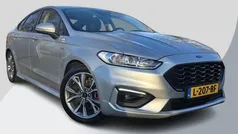 Grijs Gebruikt 2021 Ford Mondeo ST-Line Sedan | € 20.850 (Eerlijke prijs)