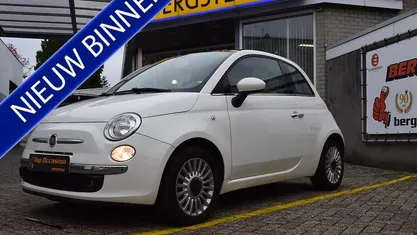 Wit Occasion 2013 Fiat 500 Lounge Hatchback | € 7.495 (Eerlijke prijs)