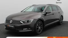 Bruin Gebruikt 2018 VW Passat Comfortline Stationwagen | € 16.900 (Eerlijke prijs)