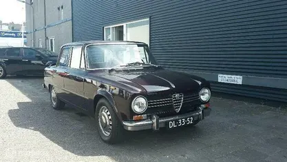 Rood Gebruikt 1971 Alfa Romeo Giulia Super Sedan | € 22.950