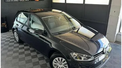 Zwart Occasion 2015 VW Golf Sedan | € 10.990 (Eerlijke prijs)