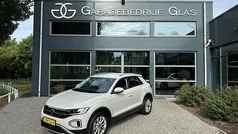 Grijs Gebruikt 2024 VW T-Roc Style SUV | € 33.500 (Eerlijke prijs)