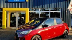 Rood Gebruikt 2017 Toyota Yaris Hatchback | € 11.995 (Eerlijke prijs)