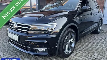 Zwart Occasion 2020 VW Tiguan Allspace Highline SUV | € 33.950 (Eerlijke prijs)