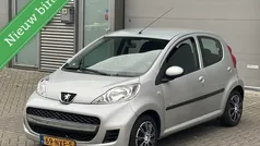 Grijs Gebruikt 2011 Peugeot 107 Hatchback | € 3.350 (Eerlijke prijs)