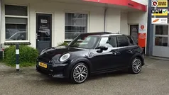 Blauw Gebruikt 2024 Mini Cooper S Hatchback | € 36.750 (Eerlijke prijs)