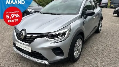 Gebruikt 2020 Renault Captur Zen SUV | € 14.900 (Eerlijke prijs)