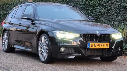 Gebruikt 2016 BMW 320 M Sport Stationwagen | € 19.750 (Eerlijke prijs)