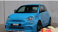 Blauw Nieuw 2025 Abarth 500e Hatchback | € 37.450 (Goede deal)