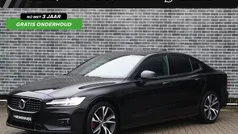Zwart Gebruikt 2021 Volvo S60 R-Design Sedan | € 29.194 (Eerlijke prijs)