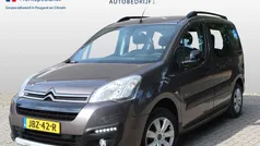 Grijs Gebruikt 2017 Citroën Berlingo PureTech MPV | € 11.900 (Eerlijke prijs)