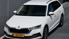 Wit Gebruikt 2022 Skoda Octavia Business Line Stationwagen | € 25.950 (Super prijs)